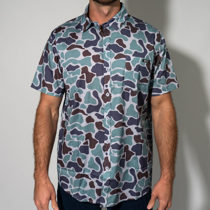Tracker Button Down _ MOSS