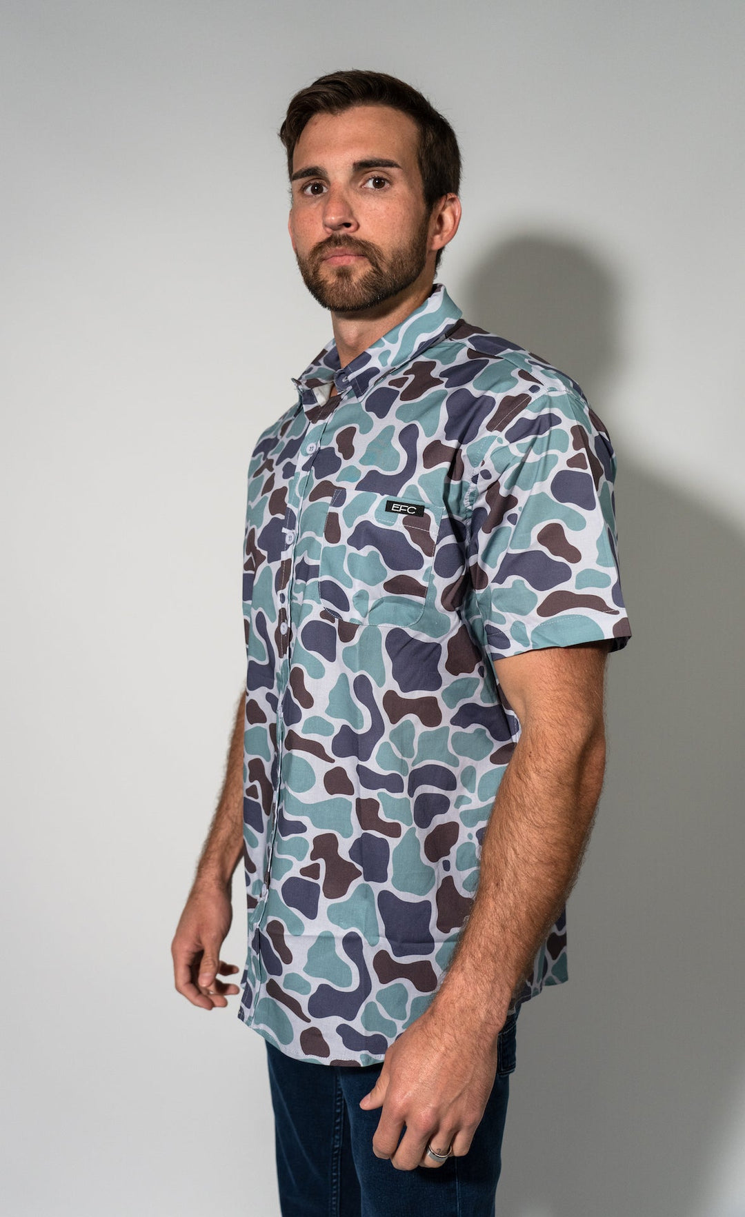 Tracker Button Down _ MOSS