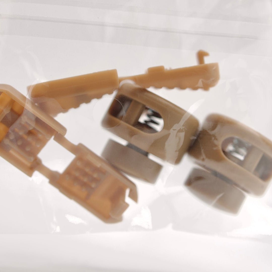 Bread Clip Lace Accessories featuring delicate lace clips with intricate design, perfect for fashion and craft embellishments.
