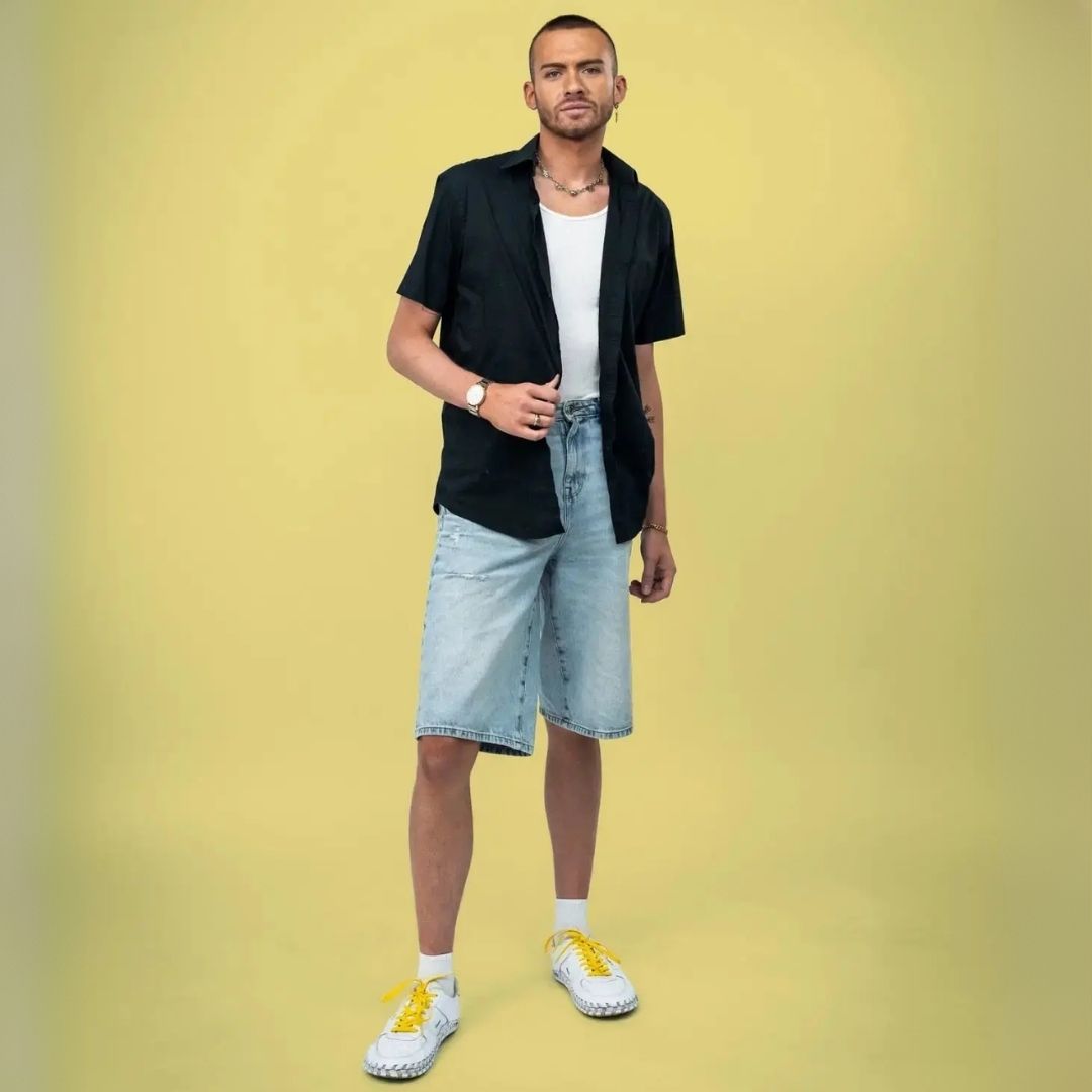 Yellow elastic shoelace by Bread, designed for easy wearing and secure fit, shown in the image.