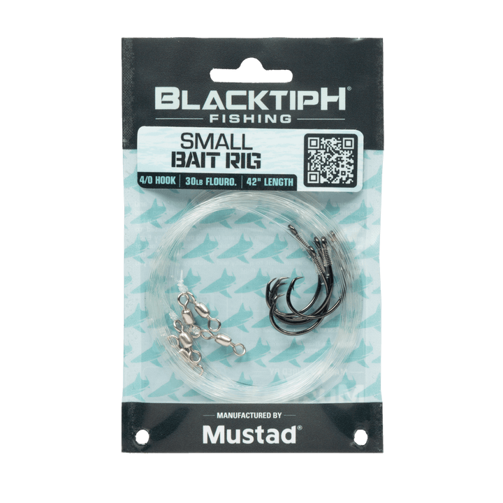 BlacktipH small live bait rigs with 30lb fluorocarbon and 5/0 circle hooks, packaged in a set of five for fishing enthusiasts.