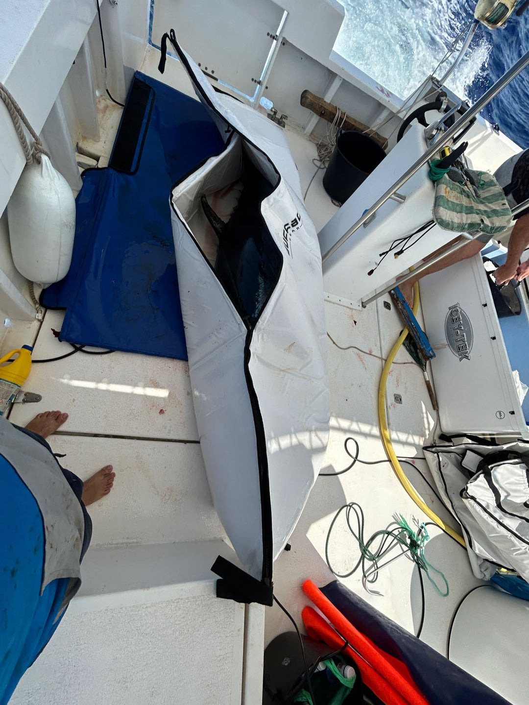 80x40'' Fish Cooler Bag With YKK Zipper