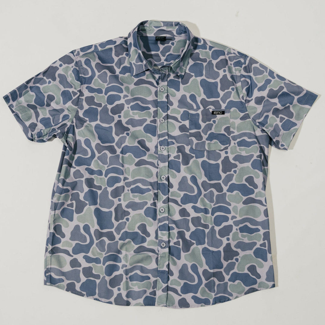 Everglades Fishing Co men's Tracker Button Down shirt in Sea color, featuring lightweight fabric and casual fit.