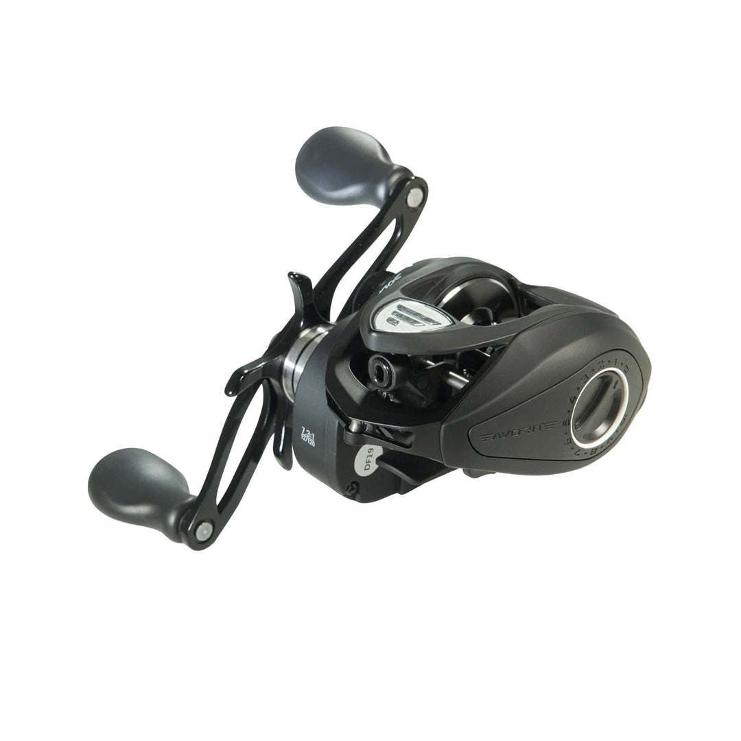 Favorite Fishing Soleus Casting Reel in black with right-hand retrieve, showcasing its compact design and durable construction.