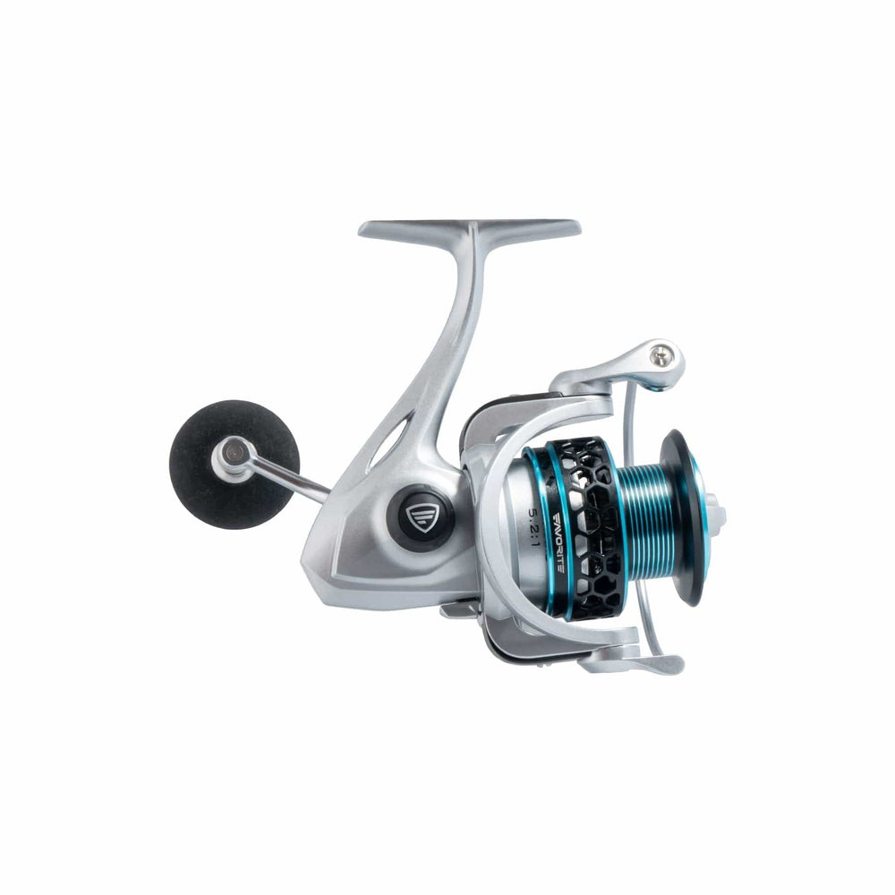 Favorite Fishing OL' Salty Spinning Combo, right-hand reel and rod for saltwater fishing, featuring durable construction and high performance.