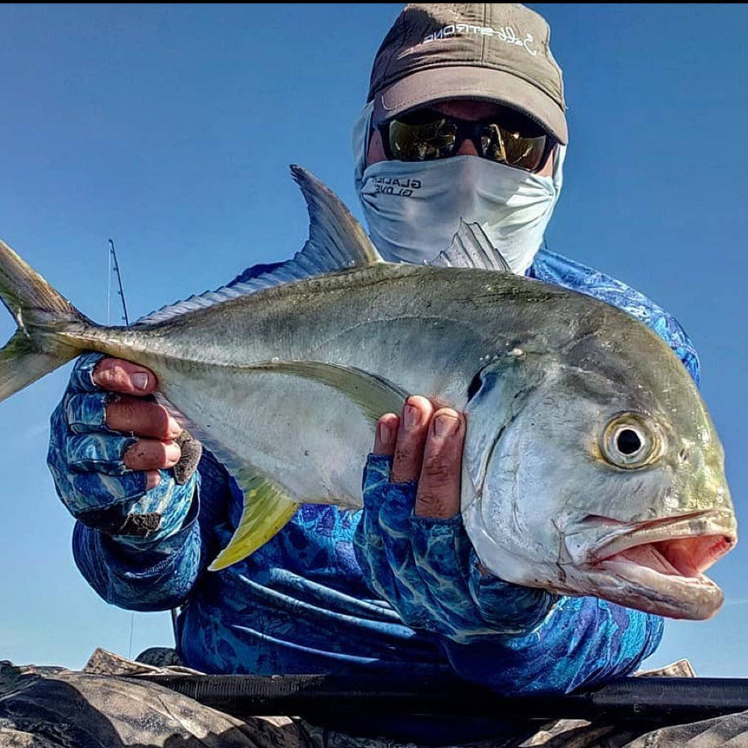 Green Glacier Outdoor Sun Hood, lightweight headwear with a breathable fabric, designed for sun protection and outdoor activities.