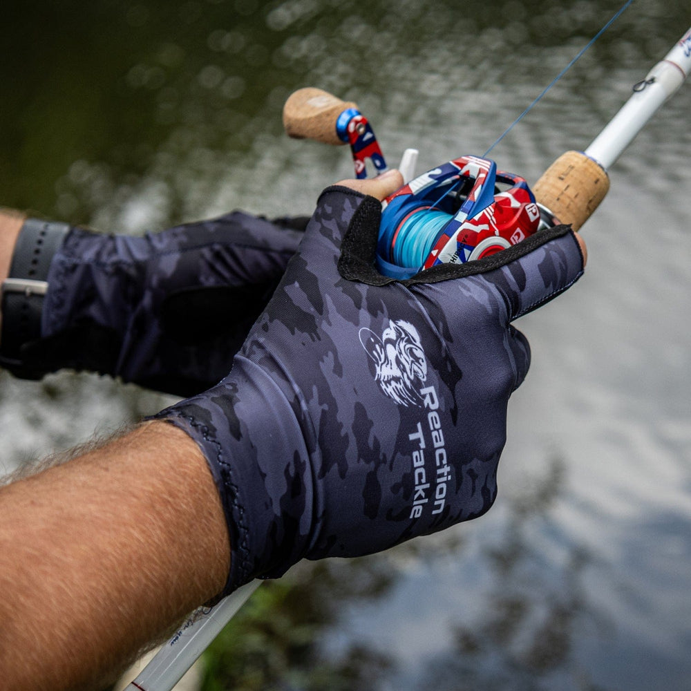Reaction Tackle UV fishing gloves UPF 50+ in size small, designed for sun protection and comfort during fishing.