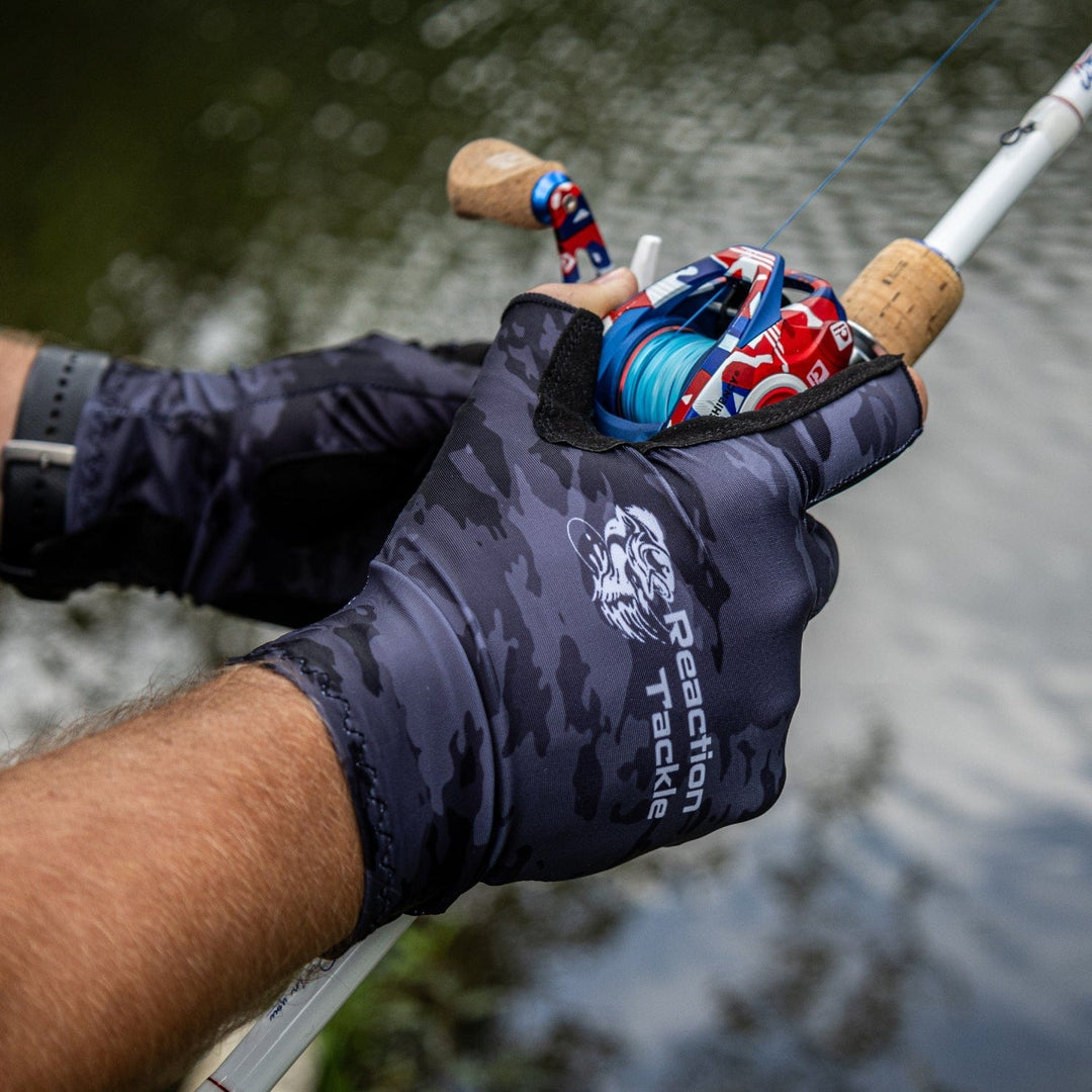 Reaction Tackle UV fishing gloves UPF 50+ in size small, designed for sun protection and comfort during fishing.