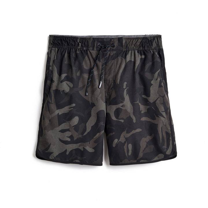 Black camouflage Frigate Camo Captain Snacks Volleys shorts with Scalesgear branding and comfortable fit, displayed on a neutral background.