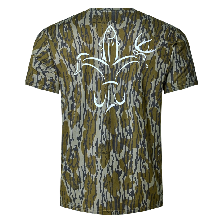 Sportsman Gear Bamboo Pocket T-shirt for men, lightweight and breathable with a front pocket, ideal for active wear.